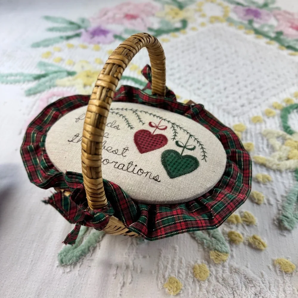 Valorie's Folk Art Applique Wicker Basket Friends Are The Best Decorations Plaid